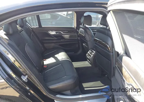 2016 BMW 740I z USA, uszkodzony, nr VIN WBA7E2C59GG504547